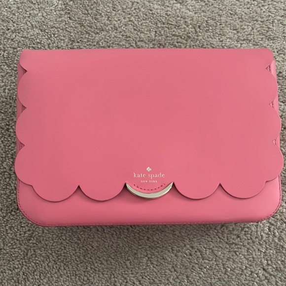 Kate Spade Wallet & Purse - Picture 1 of 6